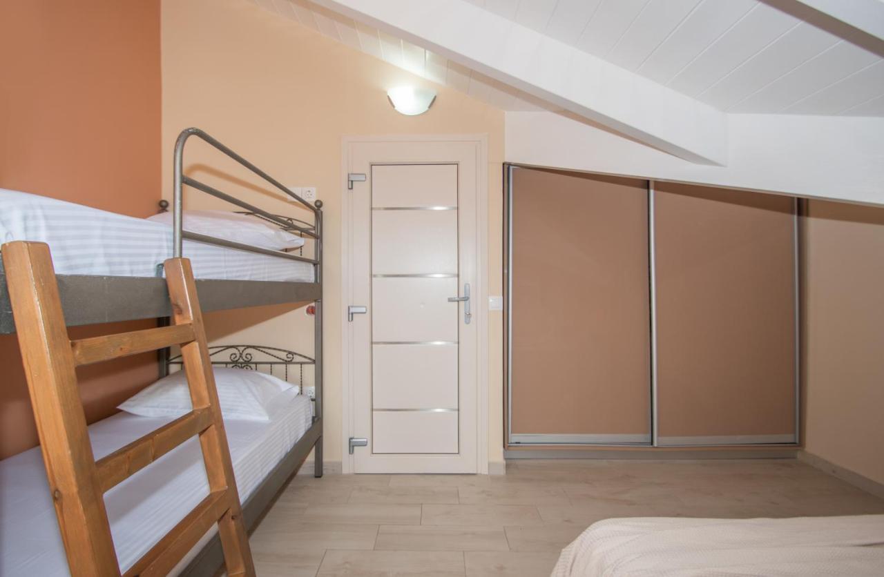Gold Olive Suites Alykanas  Esterno foto