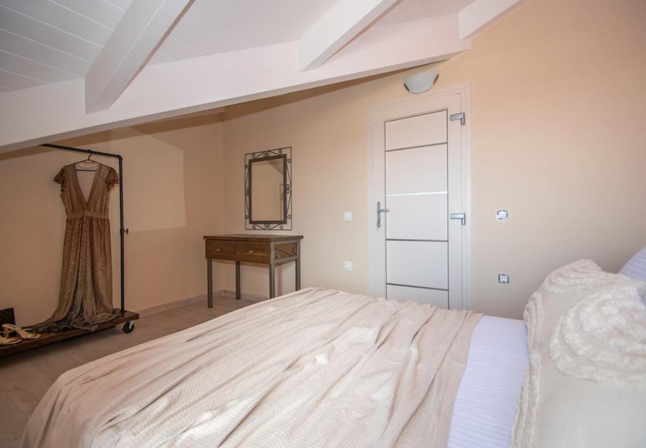 Gold Olive Suites Alykanas  Esterno foto
